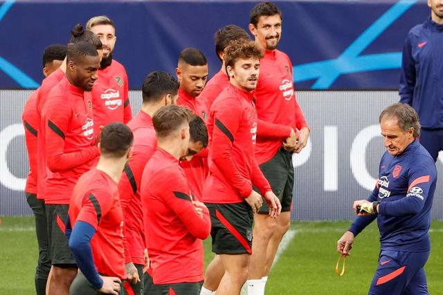 NBA新赛季前瞻：争冠格局混乱 詹杜库难现辉煌